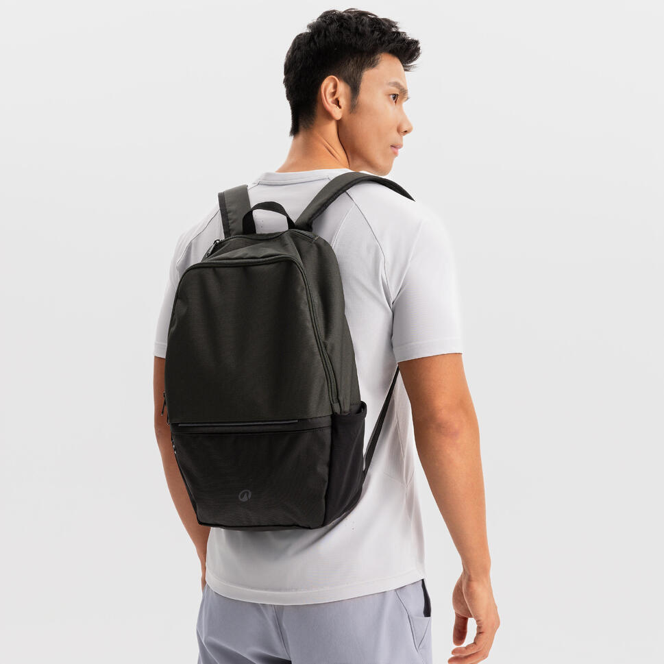 Decathlon (デカトロン) バックパック CLUB 17L