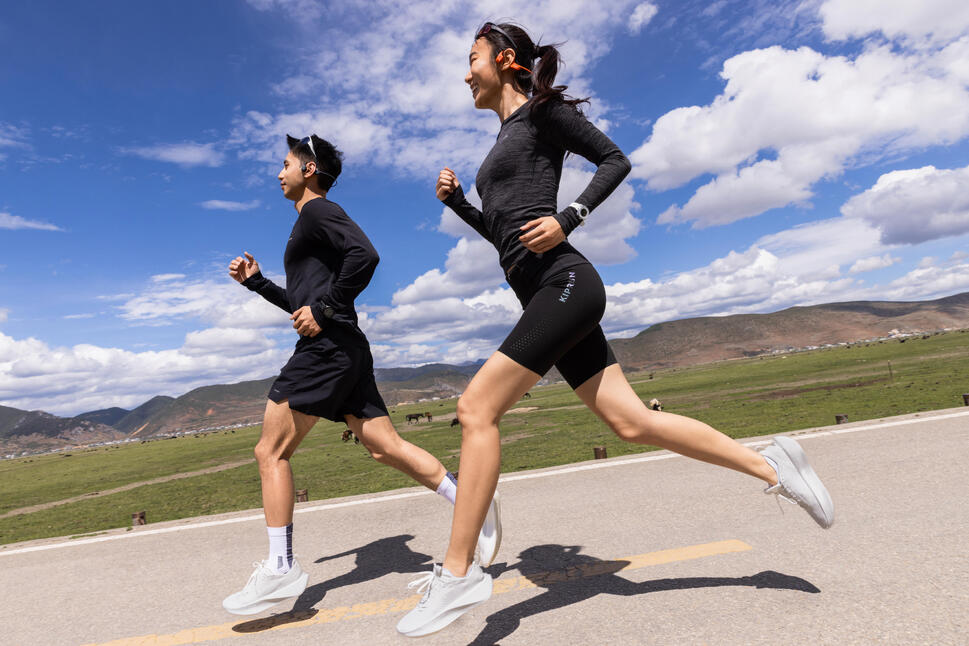 KIPRUN (キプラン) ランニング レディース 長袖Tシャツ Run 500