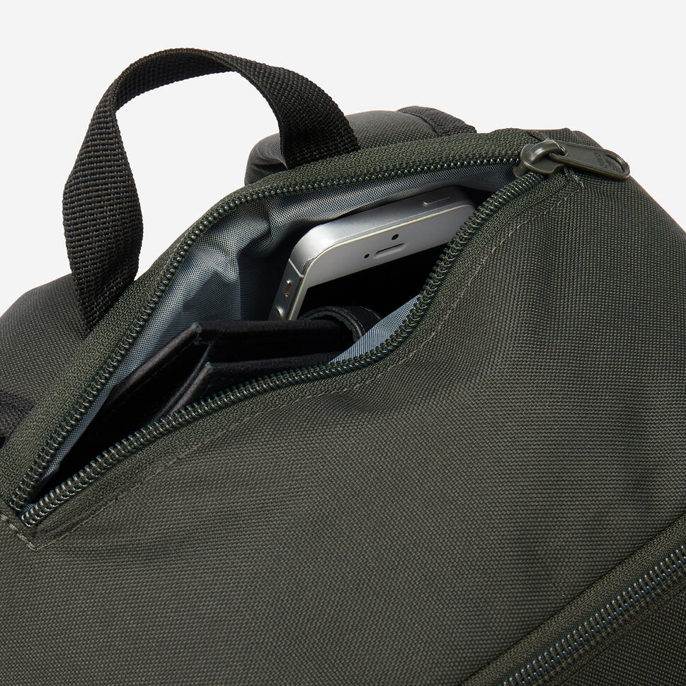 Decathlon (デカトロン) バックパック CLUB 17L