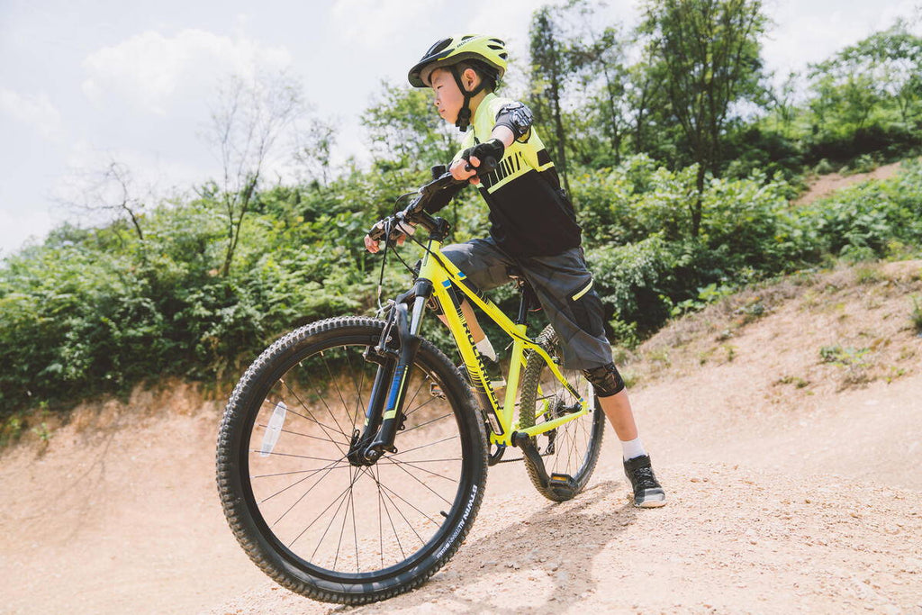小学生の自転車サイズの選び方｜身長・年齢別の早見表とおすすめモデル