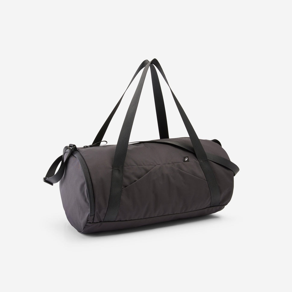 DECATHLON (デカトロン) スポーツ バッグ ストラップ・シューズ用ポケット付 20L