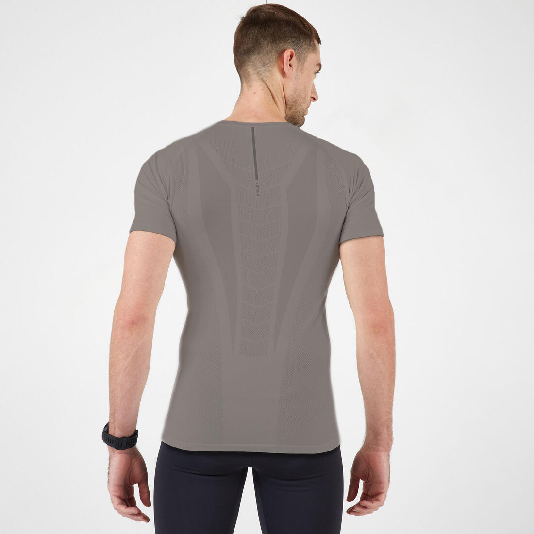KIPRUN(キプラン) ランニング Tシャツ SKINCARE メンズ