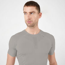 KIPRUN(キプラン) ランニング Tシャツ SKINCARE メンズ