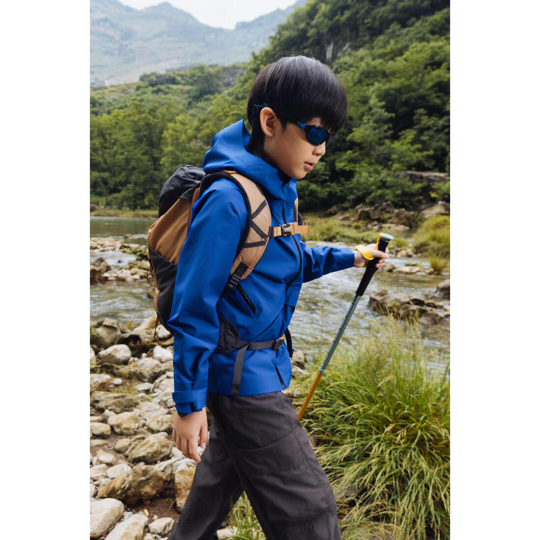 QUECHUA (ケシュア) 登山・ハイキング キッズ ハイキングジャケット MH900 7～15歳 軽量 防水