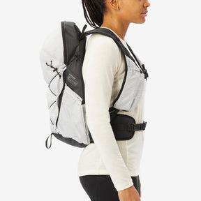 QUECHUA (ケシュア) 登山・ハイキング バックパック 軽量 MH500 15L