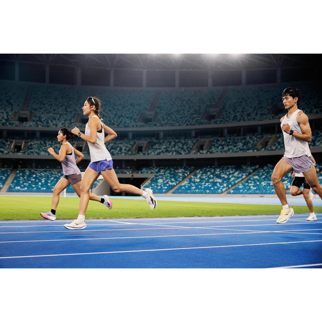 KIPRUN (キプラン) ランニング レディース タンクトップ 軽量 RUN 900