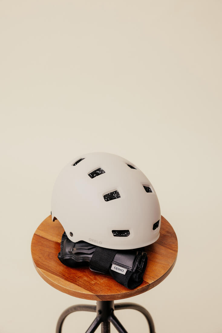 OXELO（オクセロ）インラインスケート/スケートボード ヘルメット MF900