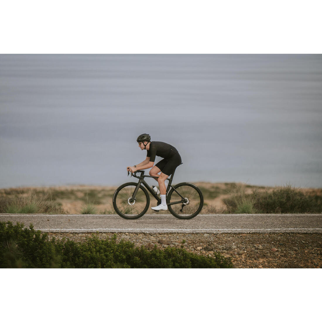 VANRYSEL (ヴァンリーゼル) ロードバイク 半袖サイクリングジャージEndurance Ultra 2 メンズ